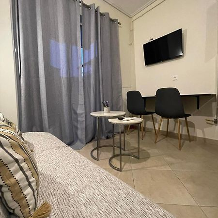 Cozy Apartment In The Heart Of Афины Экстерьер фото